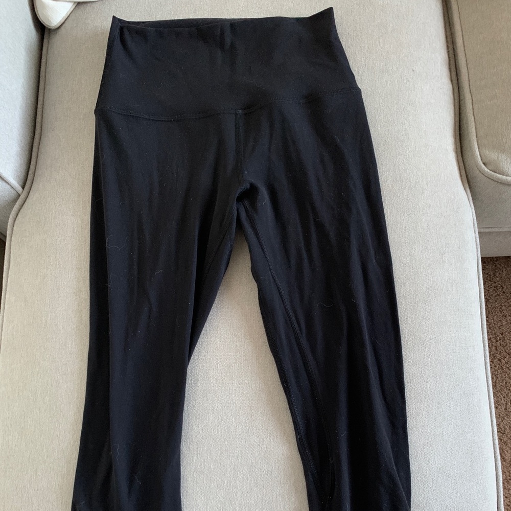 Lululemon Size 4 Align 23” Black Leggings